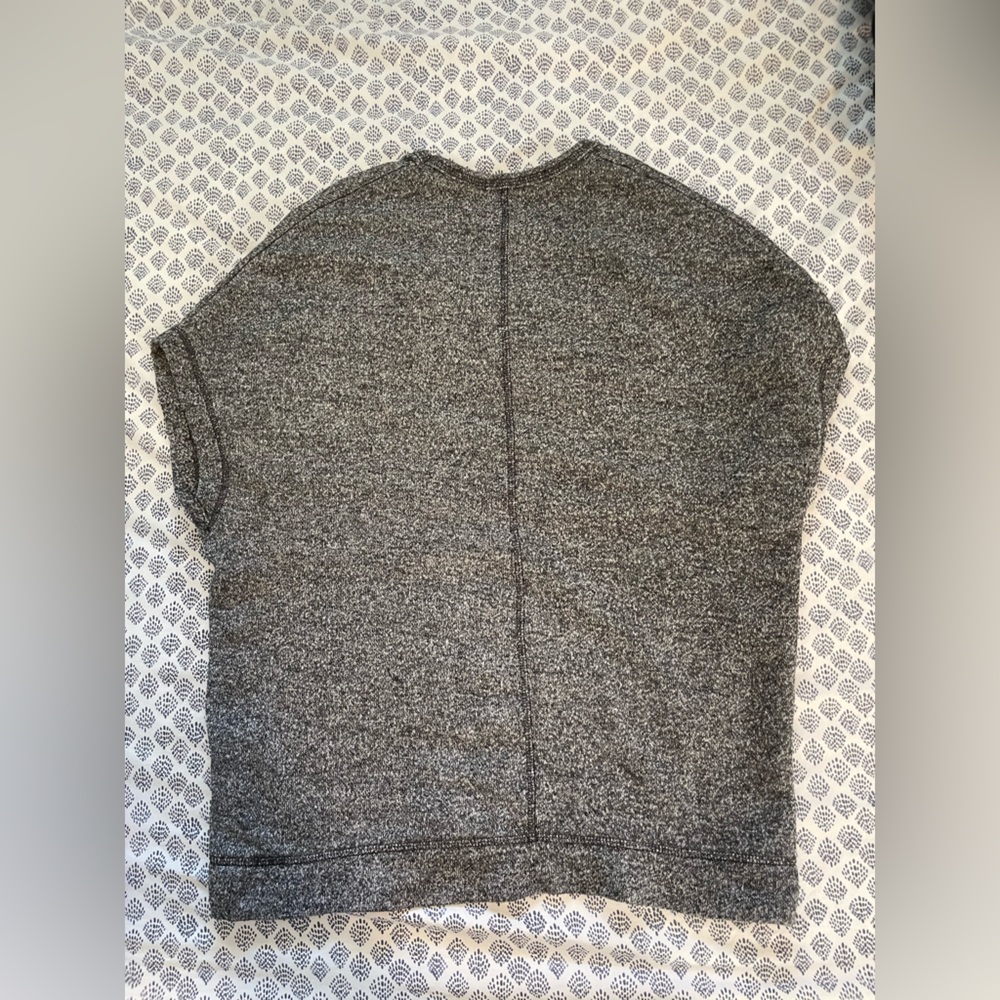 Grey lightweight short sleeve sweatshirt top - Picture 2 of 6
